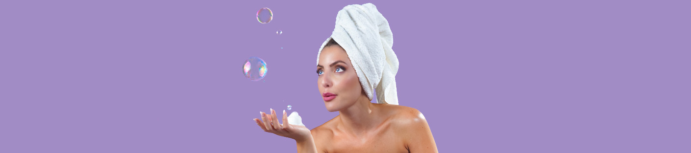 Facial Care with Parentesi Bio: Experience the Finest Natural and Organic Creams.